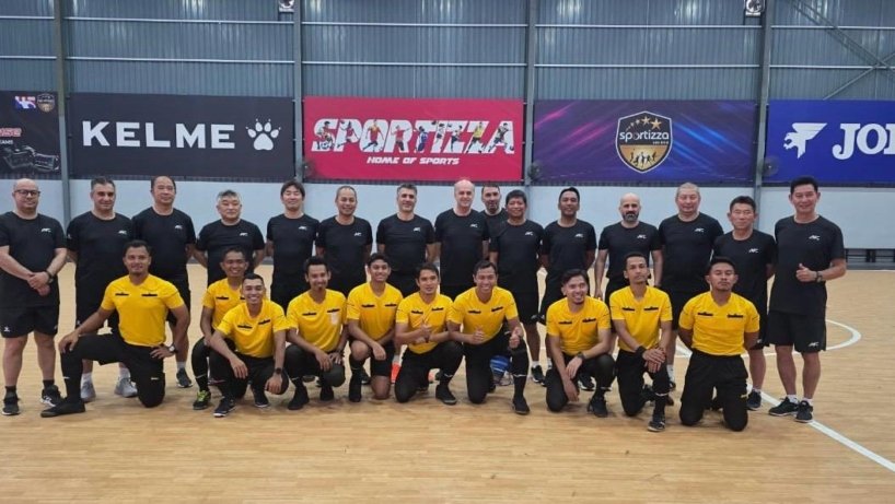 PFF Technical Development Specialist and FIFA Futsal Elite Referee and Rey Ritaga is the first Filipino referee to ever officiate in a FIFA Futsal World Cup event, seen here in 2016 in Colombia.